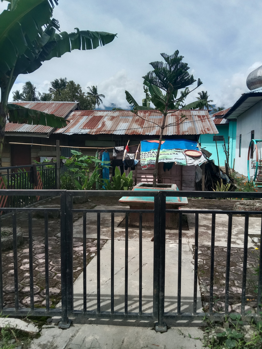 Foto Kantor Kepala Desa Ngkeran Alur Buluh